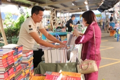 25661222-bookfair2024-072