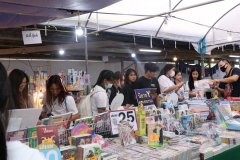 25661222-bookfair2024-180