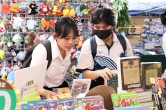 25661219-bookfair2024-138