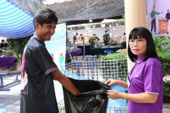 25661219-bookfair2024-160