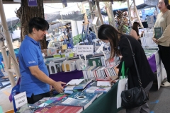 25661221-bookfair2024-101