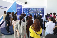 English-for-Communication-in-Digital-Age-EEC-37