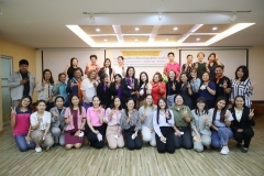 thumbs_Eng-for-Com-in-Digital-Age24-33