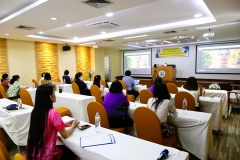 25670403-training-003