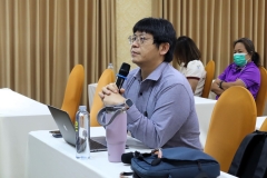 25670403-training-019