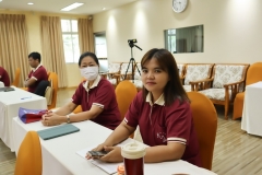 25660622-meeting-025