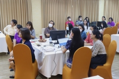 25660623-meeting-032