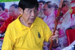 ภาพถ่าย การบรรเลงและขับร้องดนตรีไทย 
โดยชมรมข้าราชการบำนาญจังหวัดชลบุรี ครั้งที่ 64