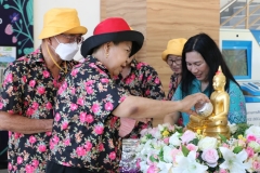 25670424-Songkran-074