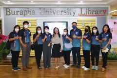 25670319-visitor-033