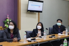 25660515-visitor-014