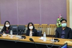 25660515-visitor-025