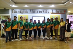 25670422-visitor-021