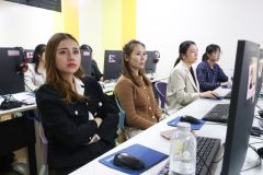 25690202-training-044