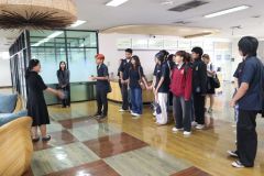 25690202-training-019