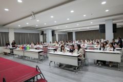 25690702-event-095
