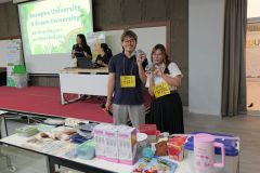 25690702-event-100
