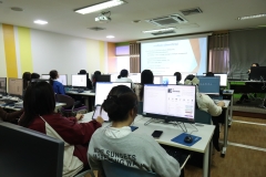 25681202-training-006