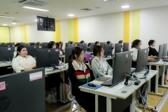 25681202-training-008