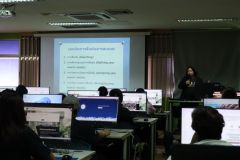 25681204-training-01