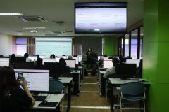 25681204-training-10