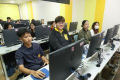 25681204-training-17