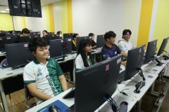 25681204-training-18