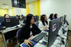 25690805-training-008