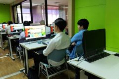 25690805-training-012