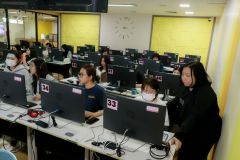 25690206-training-028