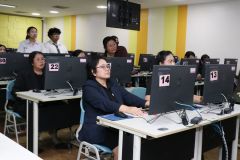 25690306-training-01