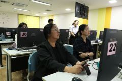 25690306-training-15