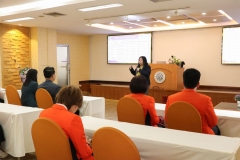 ต้อนรับและนำชมสำนักหอสมุดบุคลากรจากโรงเรียนเลยอนุกูลวิทยา