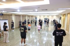 25690407-happyhealt-009