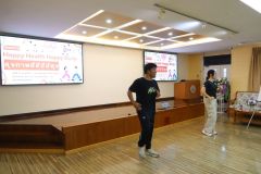 25690407-happyhealt-011