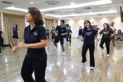 25690407-happyhealt-012