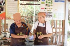 25690407-food-074