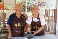 25690407-food-075