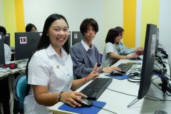 25690807-training-006