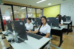 25690807-training-013
