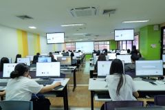 25690807-training-023