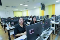 25690807-training-028