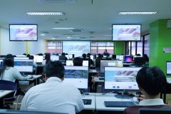 25690807-training-042