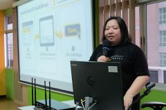 25690810-training-001
