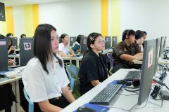 25690810-training-006