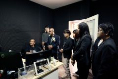 25690709-visit_22