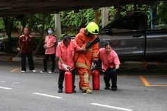 25690611-fire-132