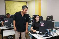 25690511-training-004