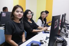 25690511-training-021