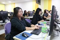 25690511-training-030
